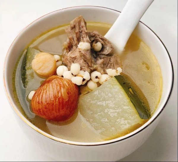 实时查股票配资 夏季“祛湿能手”现身！这汤上桌，祛湿健脾轻松度夏